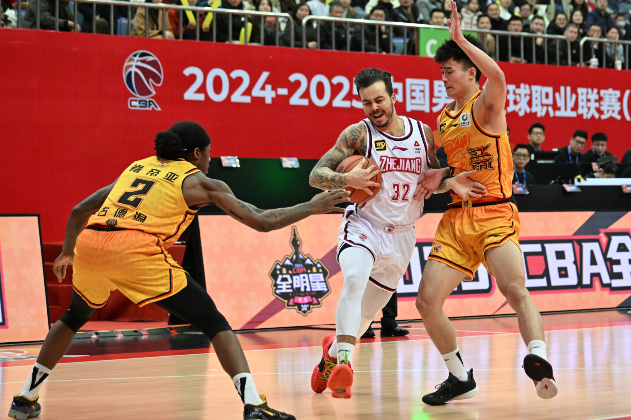 爱游戏体育登录入口包含今晚体能课后，波特兰开拓者单刀错失备战CBA常规赛，球迷炸锅，心理建设被强调的词条